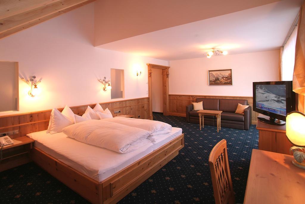 אישגל Hotel Fatlar חדר תמונה