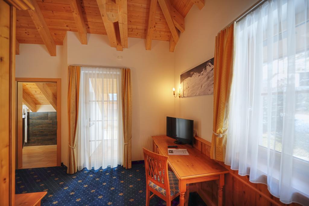 אישגל Hotel Fatlar מראה חיצוני תמונה