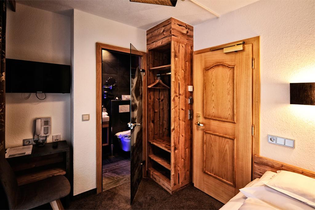 אישגל Hotel Fatlar מראה חיצוני תמונה